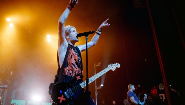 SUM 41